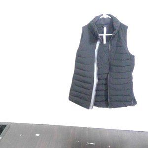 Lululemon Athletica Fluffed Up Vest Size 10, Black